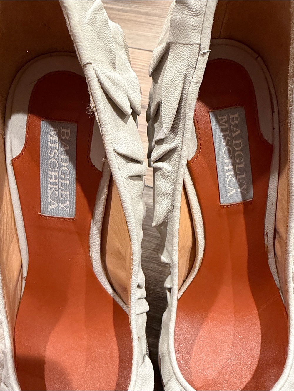 Badgley Mischka Cream Ruffled Round-Toe Pumps - Picture 2 of 7